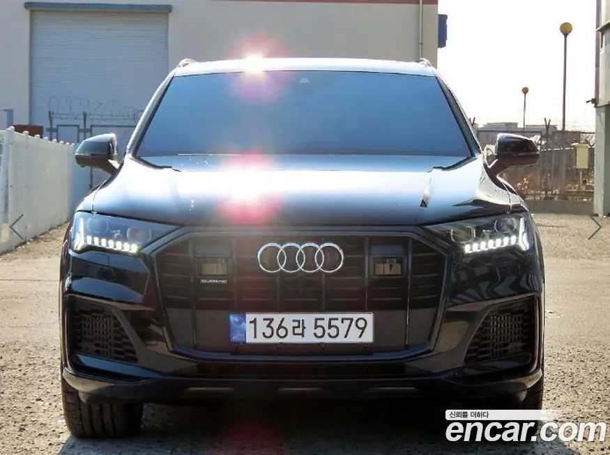 Audi Q7 2023 из KR, фото 1