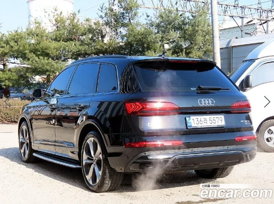 Audi Q7 2023 из KR, фото 9