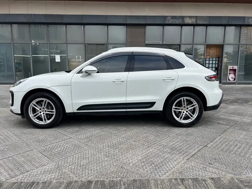 Porsche Macan 2023 из CN, фото 8
