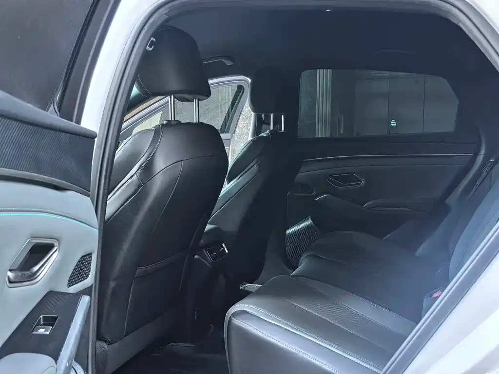BYD Qin L 2025 из CN, фото 3