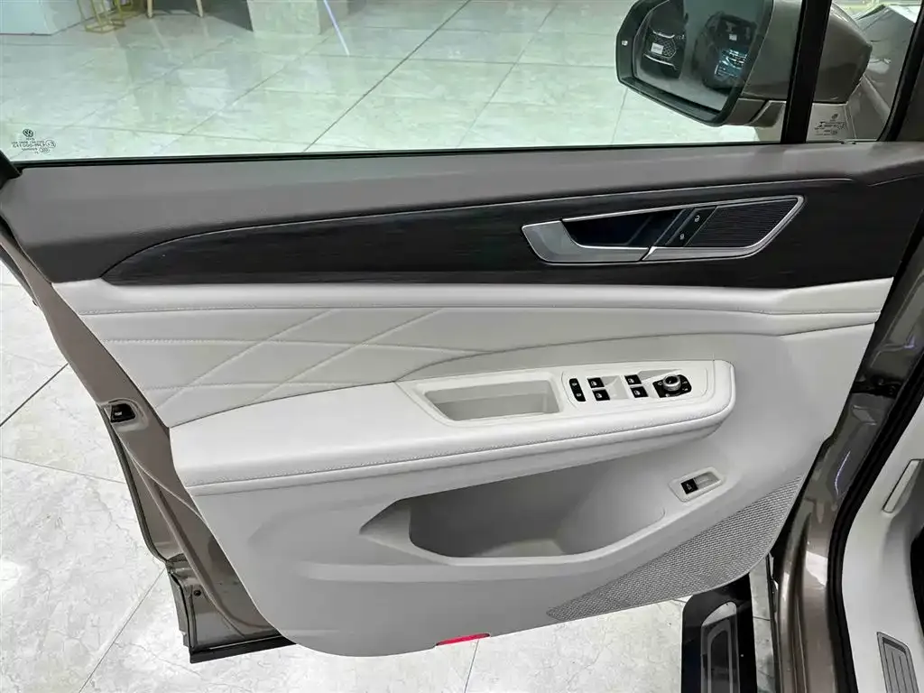 Volkswagen Viloran 2022 из CN, фото 3