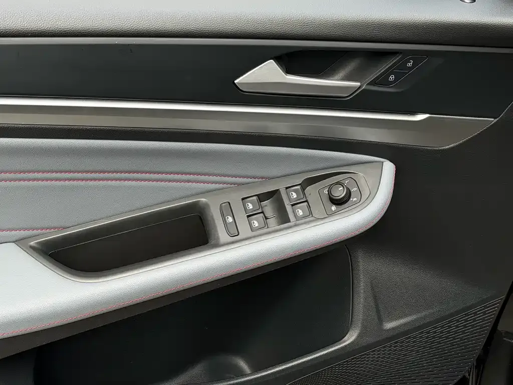 Volkswagen Lamando 2024 из CN, фото 3