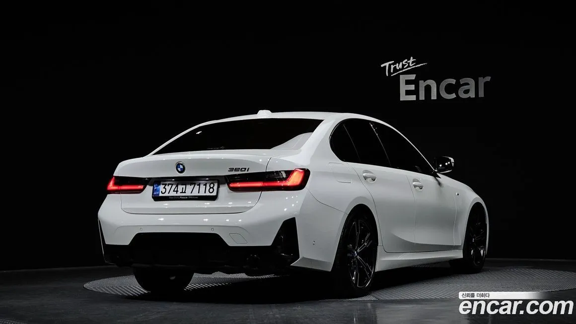 BMW 3-Series 2024 из KR, фото 3