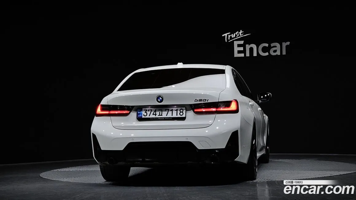 BMW 3-Series 2024 из KR, фото 4