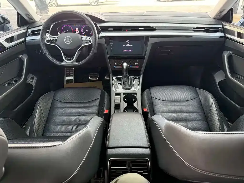 Volkswagen CC 2023 из CN, фото 8