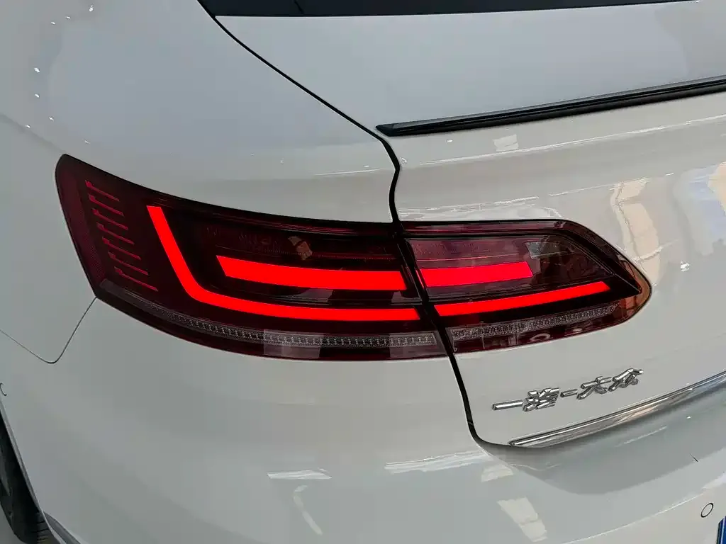 Volkswagen CC 2023 из CN, фото 3