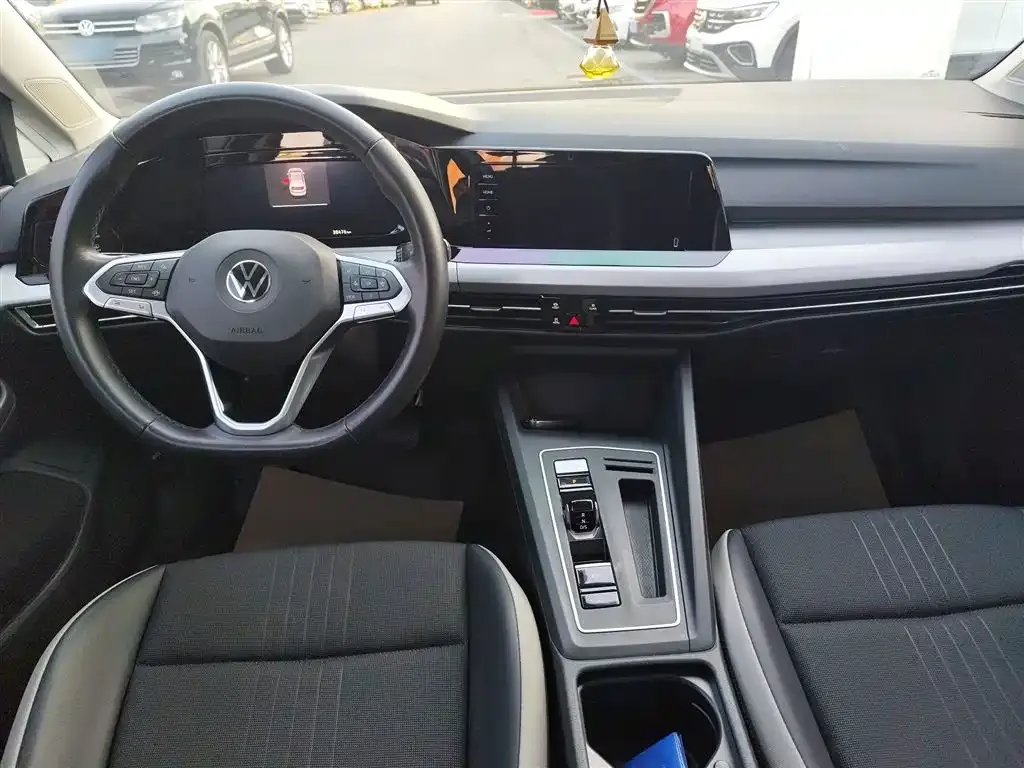 Volkswagen Golf 2022 из CN, фото 5