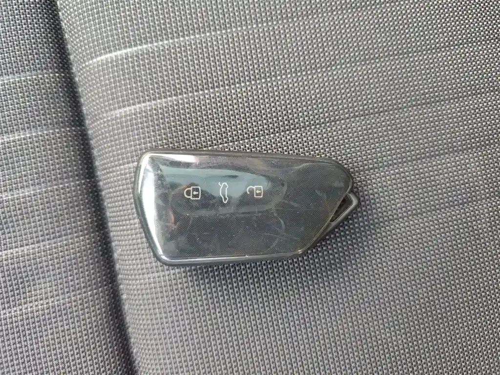 Volkswagen Golf 2022 из CN, фото 10
