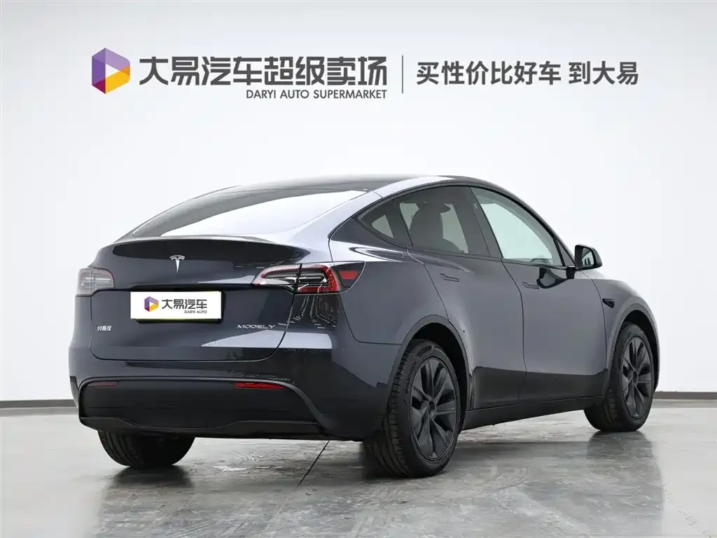 Tesla Model Y 2024 из CN, фото 8