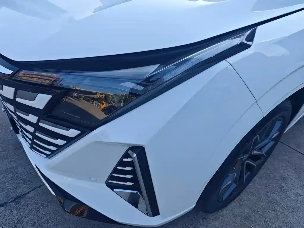 Changan UNI-Z 2024 из CN, фото 4