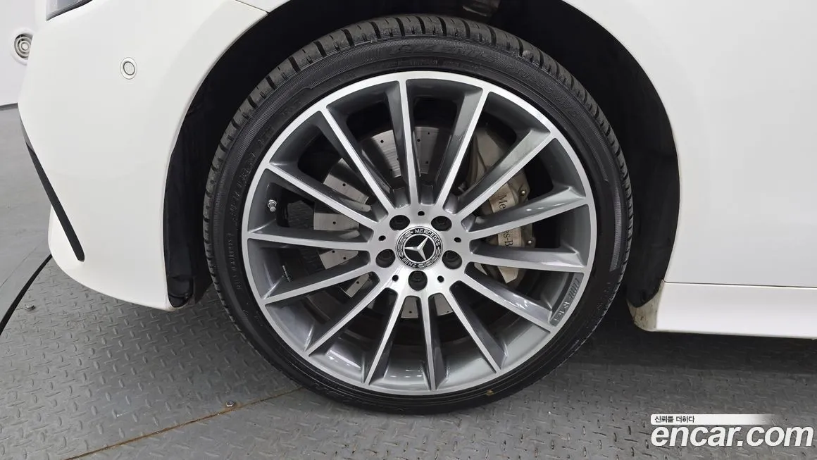 Mercedes-Benz E-Class 2021 из KR, фото 9