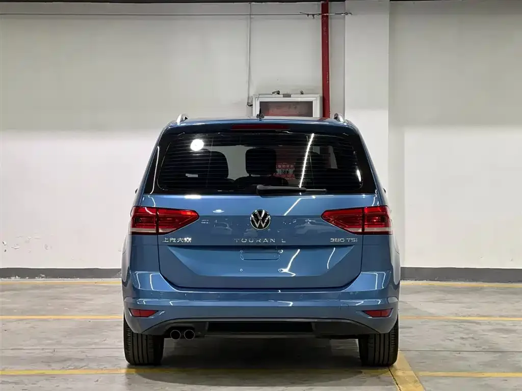 Volkswagen Touran 2022 из CN, фото 6