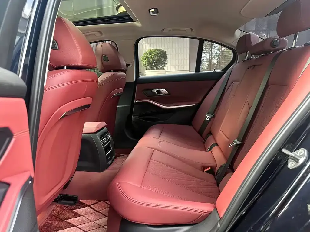 BMW 3 Series 2024 из CN, фото 5