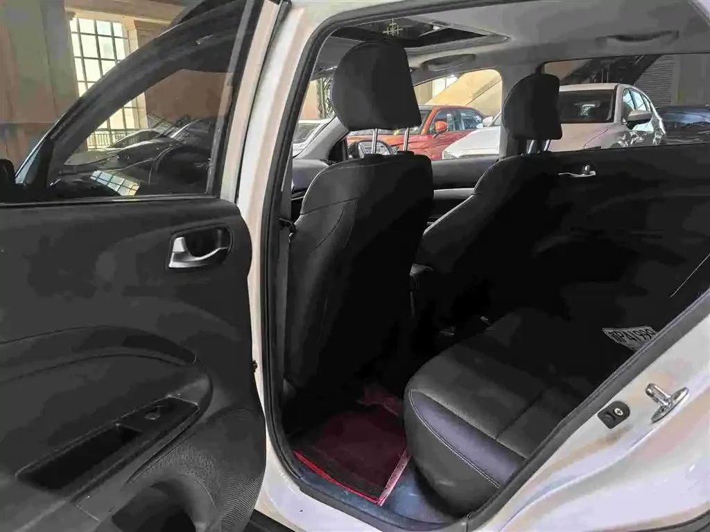 Kia KX1 2022 из CN, фото 7