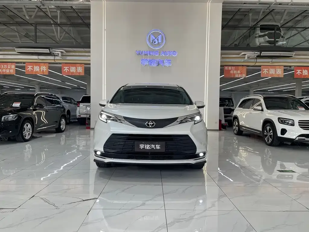 Toyota Sienna 2024 из CN, фото 8