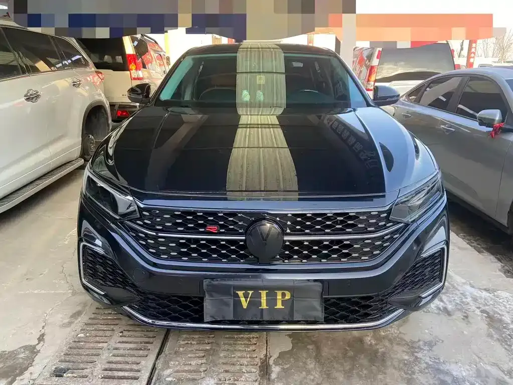 Volkswagen Passat 2023 из CN, фото 3
