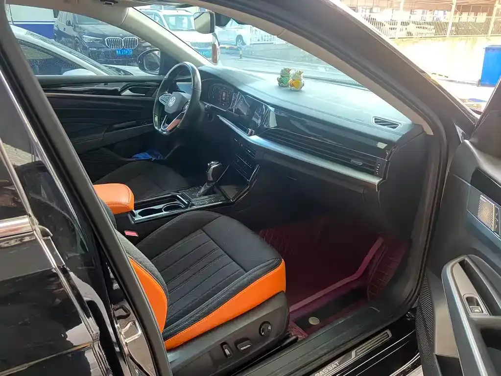 Volkswagen Passat 2023 из CN, фото 5