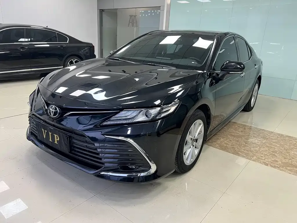 Toyota Camry 2022 из CN, фото 2