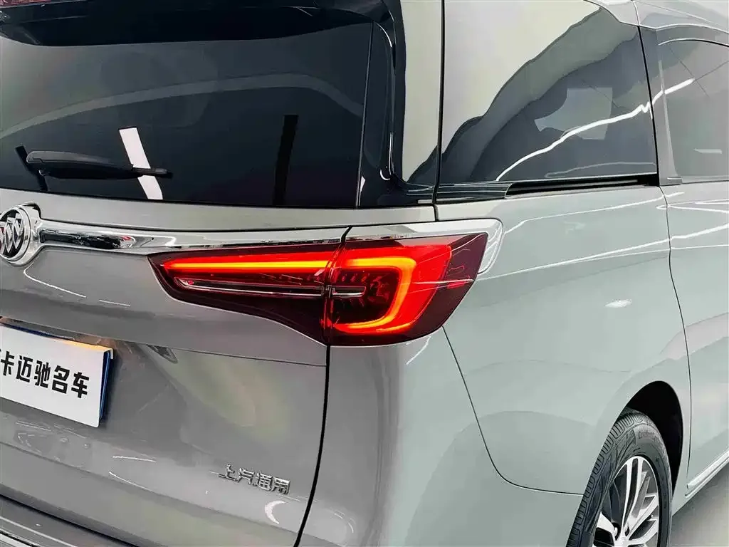 Buick GL8 2023 из CN, фото 10