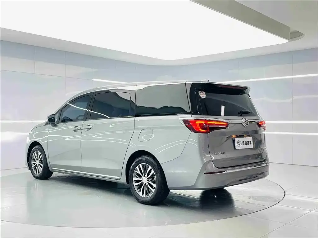 Buick GL8 2023 из CN, фото 6