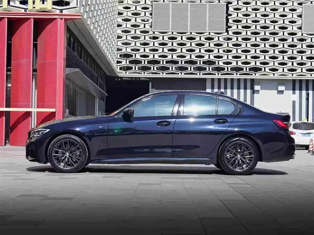 BMW 3 Series 2021 из CN, фото 8