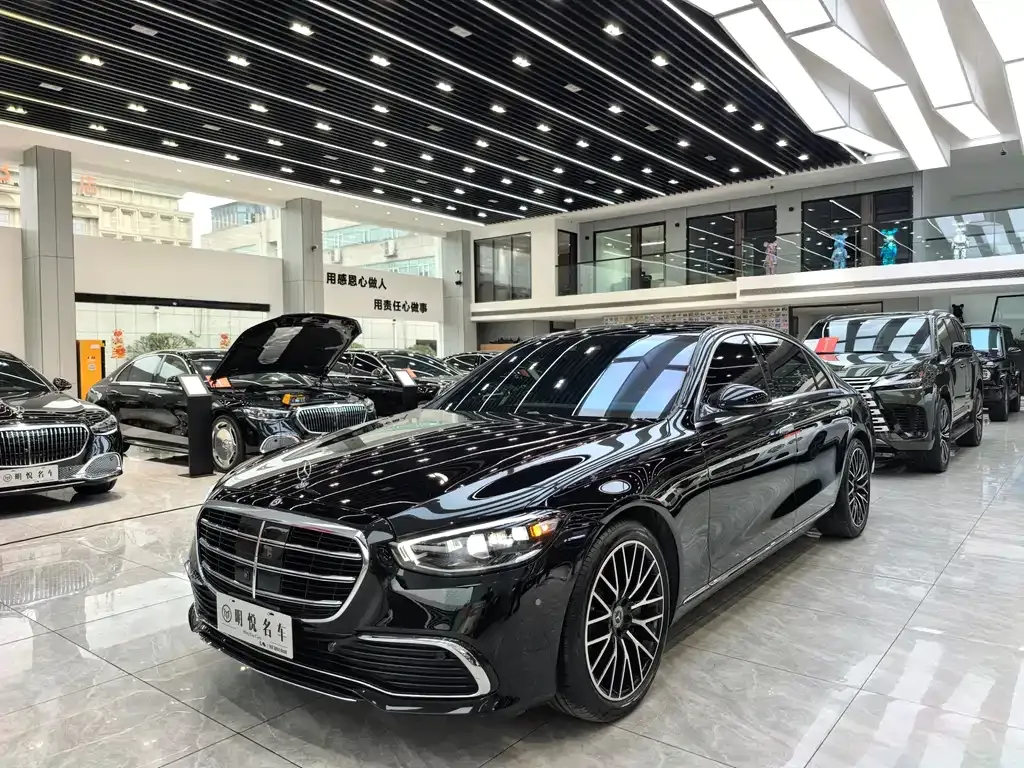 Mercedes-Benz S-Class — фото 1