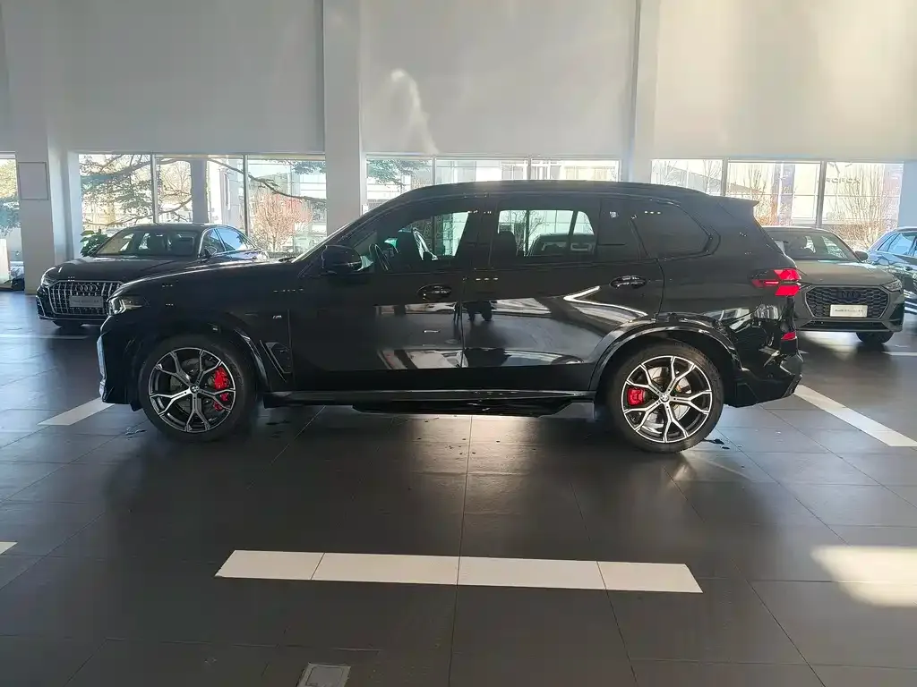 BMW X5 2024 из CN, фото 4