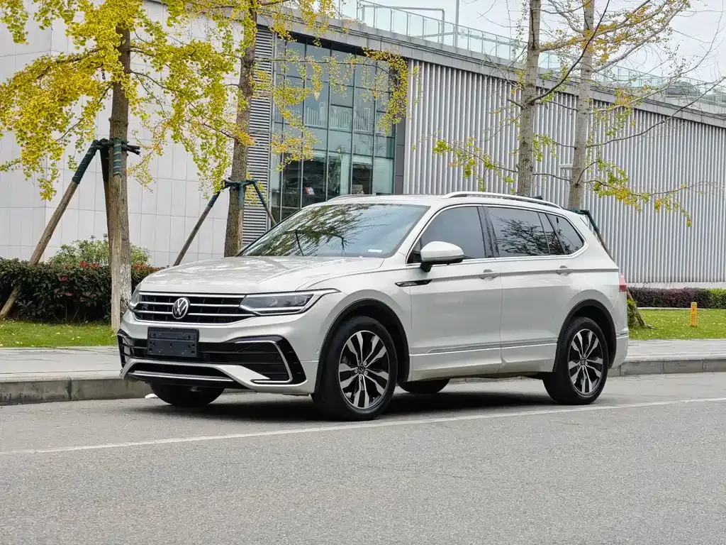 Volkswagen Tiguan L 2022 из CN, фото 1