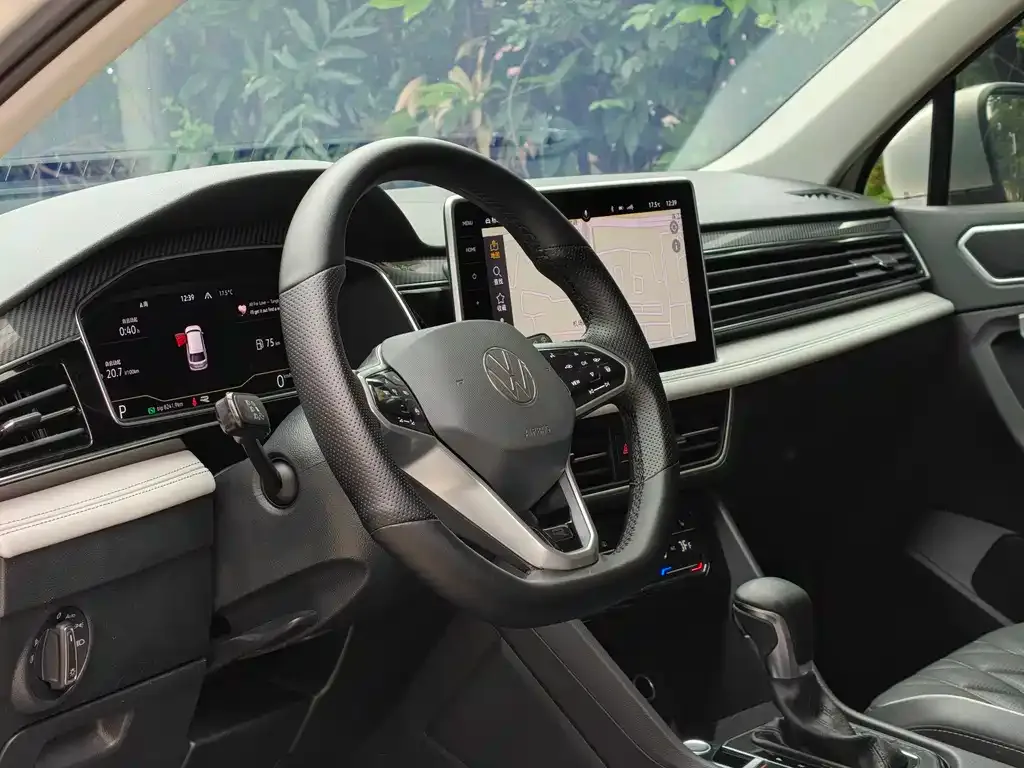 Volkswagen Tiguan L 2022 из CN, фото 10