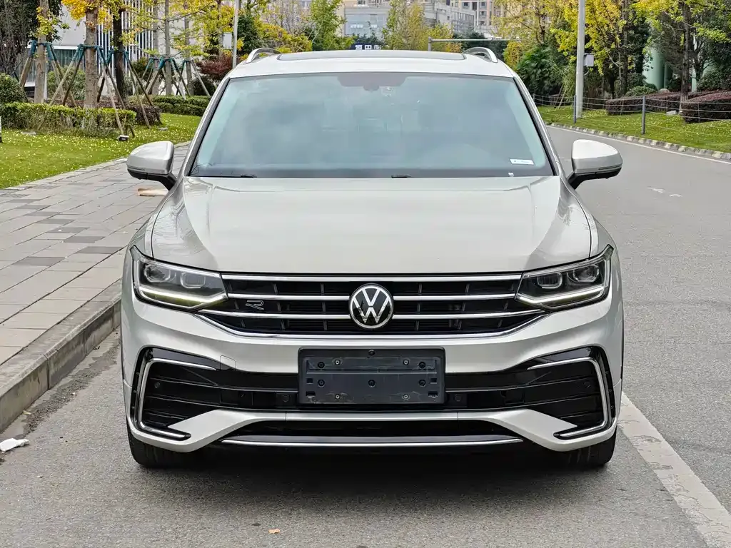 Volkswagen Tiguan L 2022 из CN, фото 2