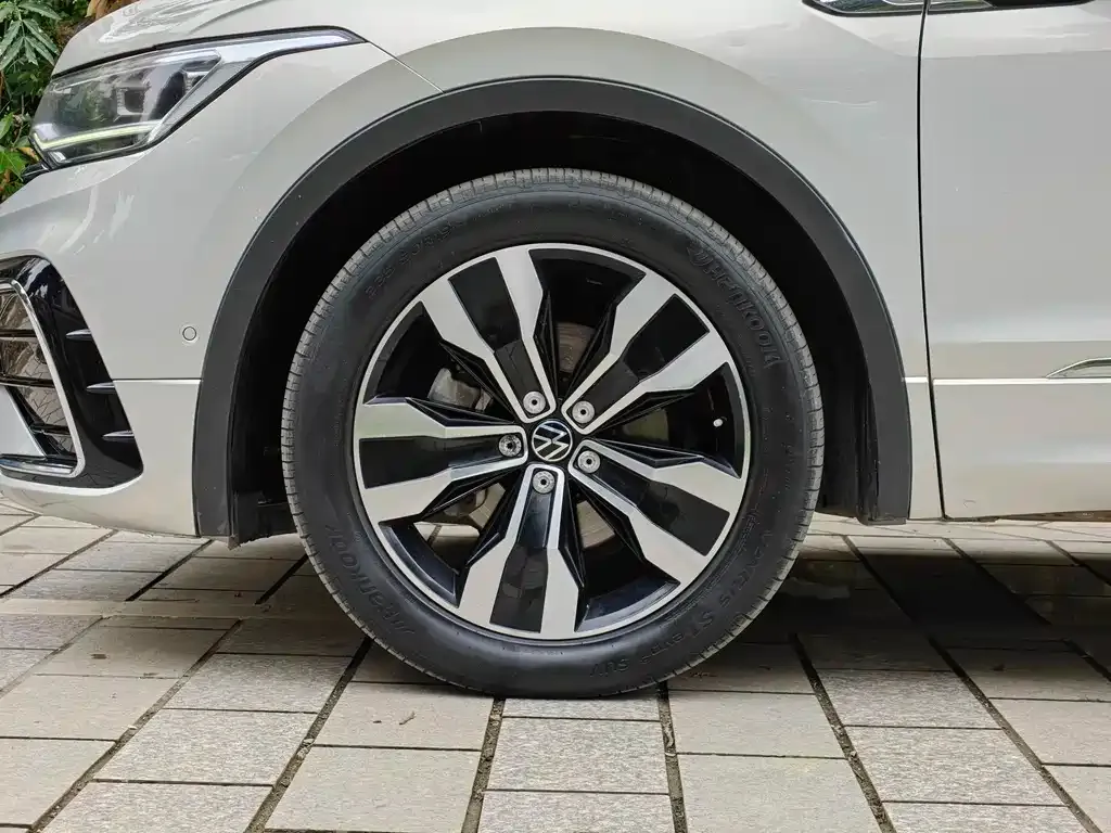 Volkswagen Tiguan L 2022 из CN, фото 5