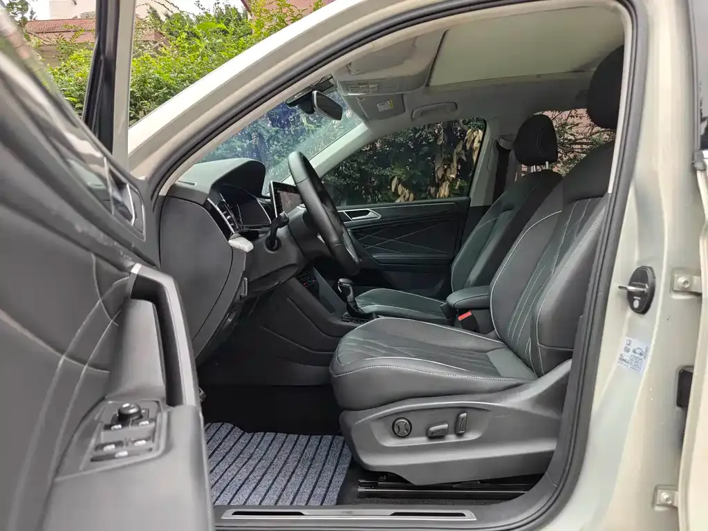 Volkswagen Tiguan L 2022 из CN, фото 6