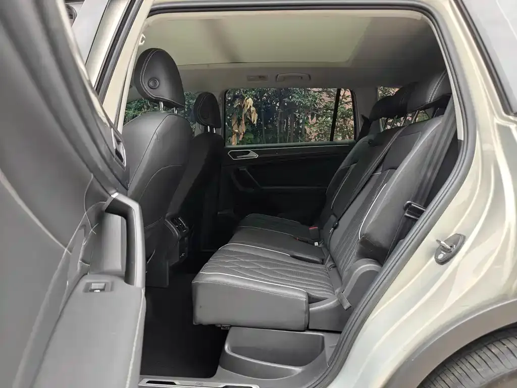 Volkswagen Tiguan L 2022 из CN, фото 7