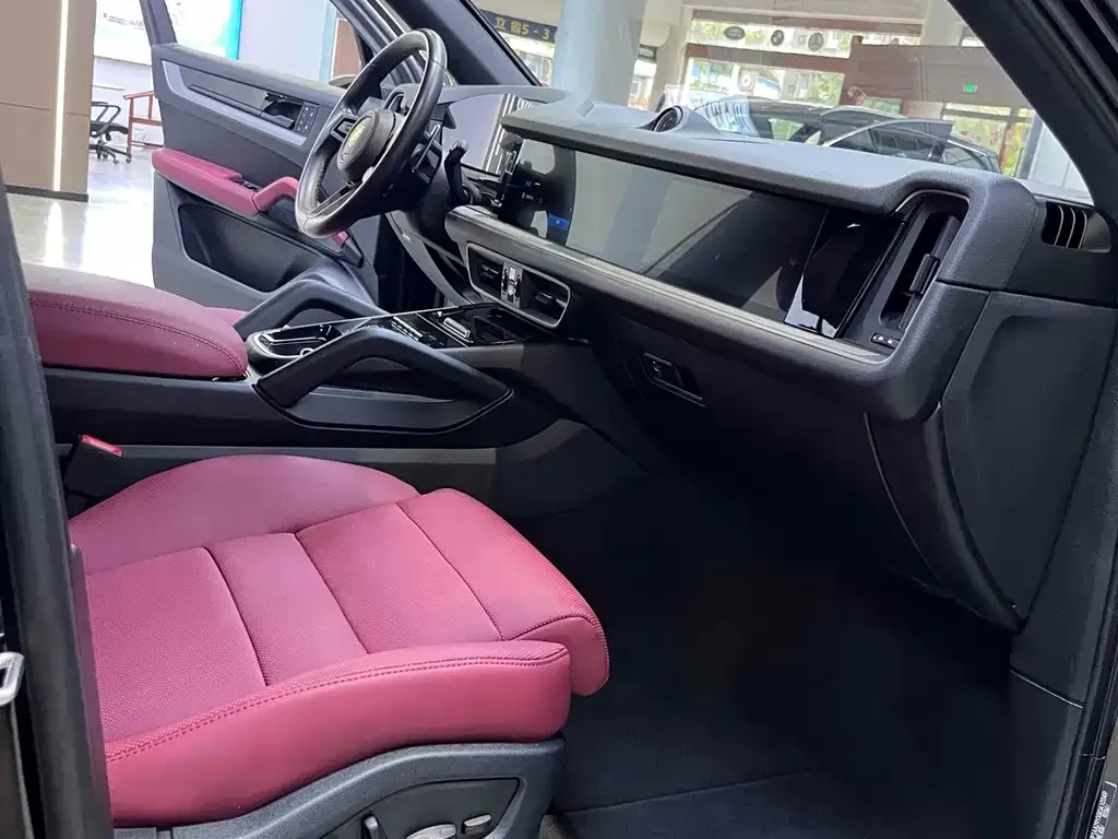 Porsche Cayenne 2023 из CN, фото 3