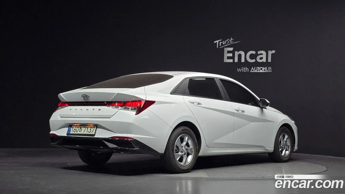 Hyundai AVANTE 2021 из KR, фото 2