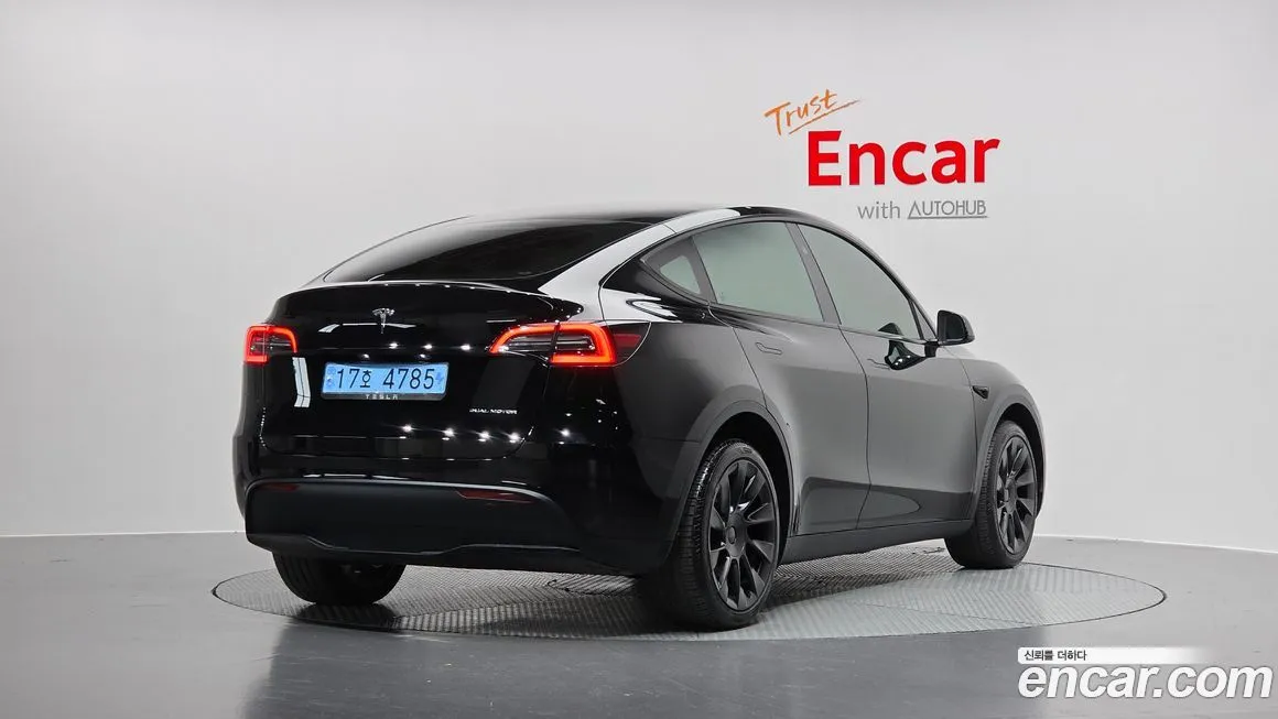 Tesla Model Y 2024 из KR, фото 2