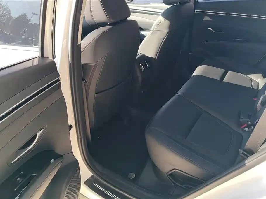 Hyundai Tucson 2022 из CN, фото 10