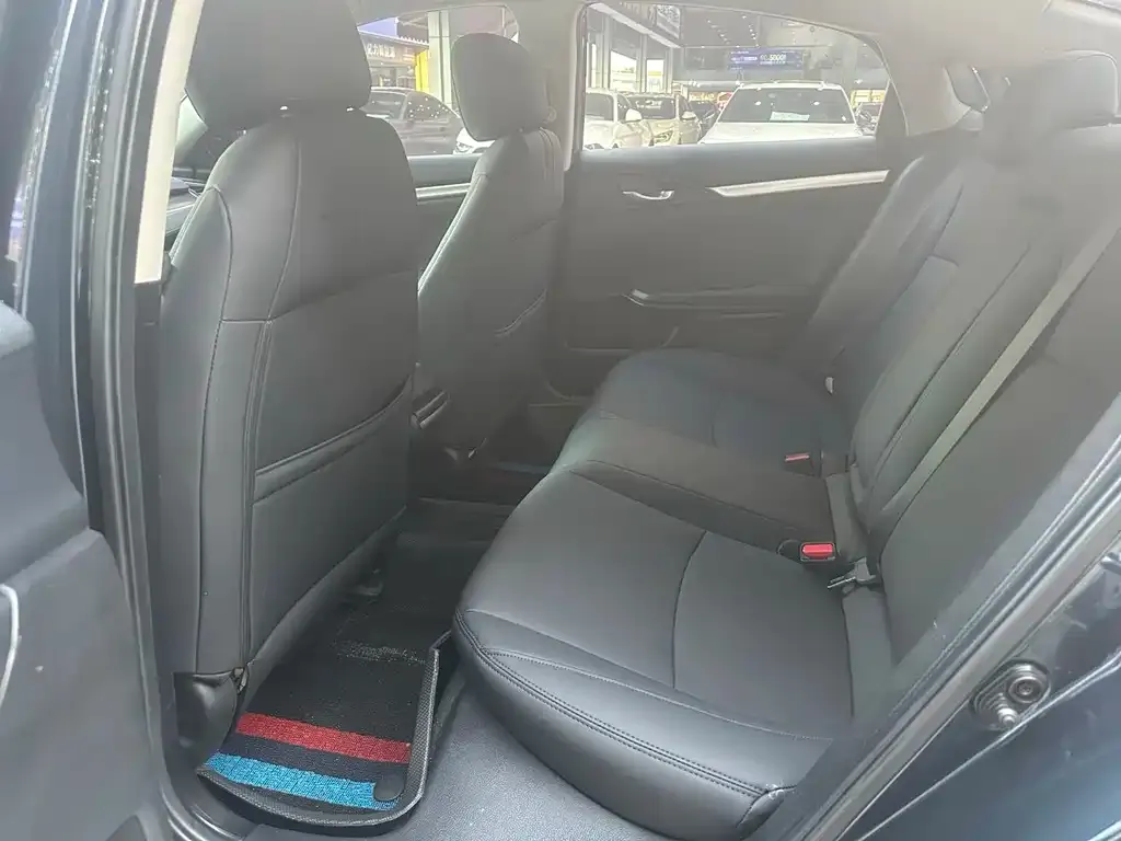 Honda Civic — фото 2