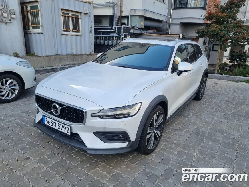 Volvo V60 2021 из KR, фото 3