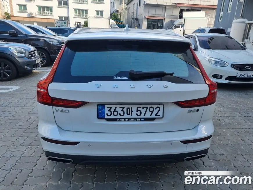 Volvo V60 2021 из KR, фото 4
