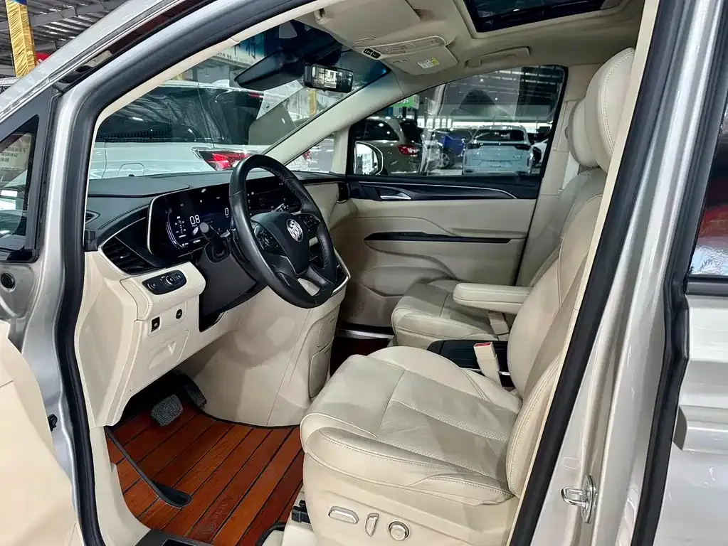 Buick GL8 2022 из CN, фото 10