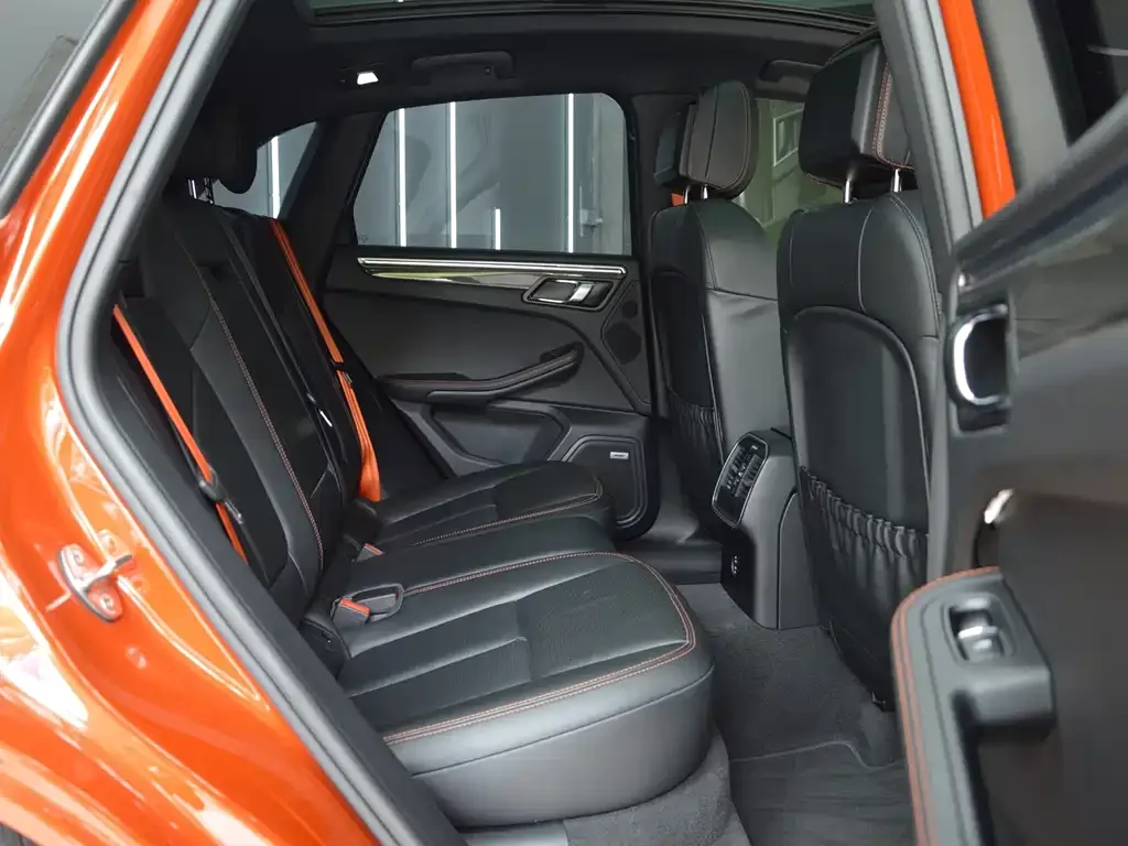 Porsche Macan 2023 из CN, фото 10