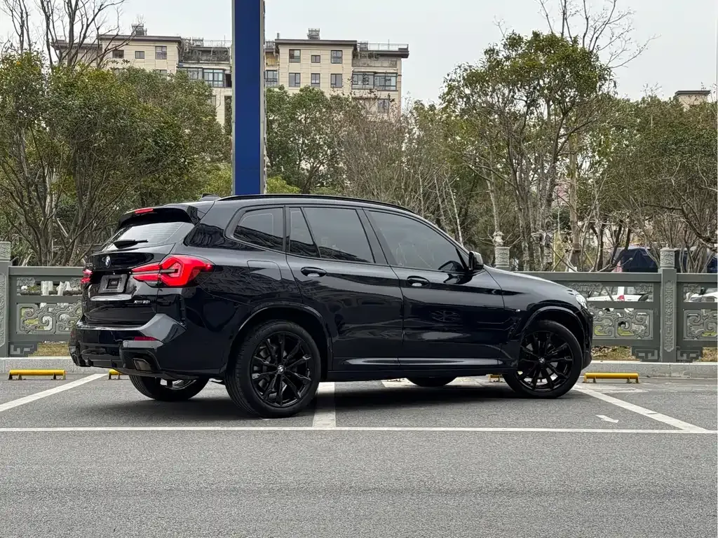 BMW X3 — фото 9