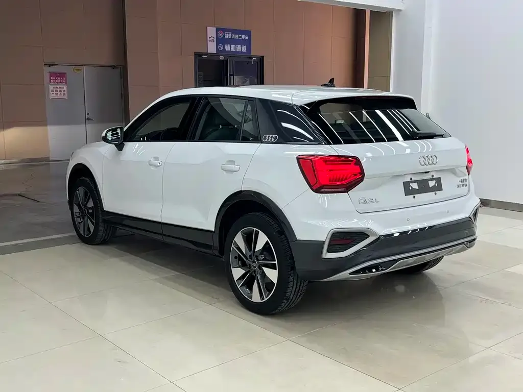Audi Q2L 2022 из CN, фото 2