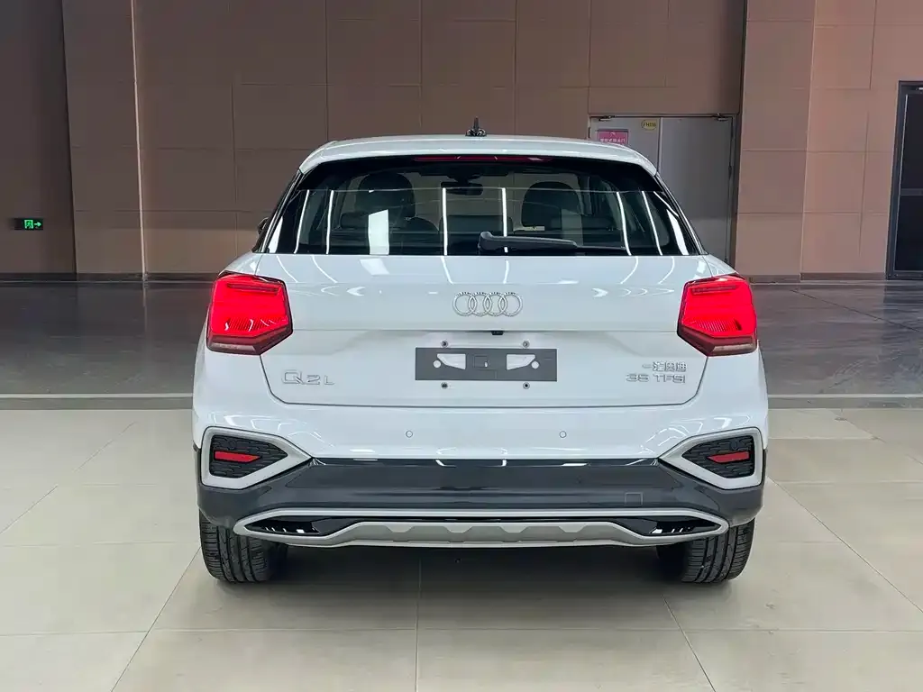 Audi Q2L 2022 из CN, фото 4