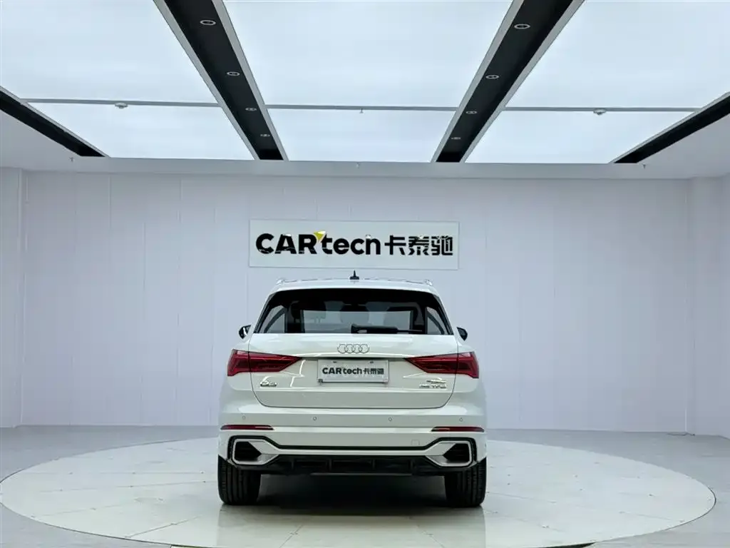 Audi Q3 2023 из CN, фото 2