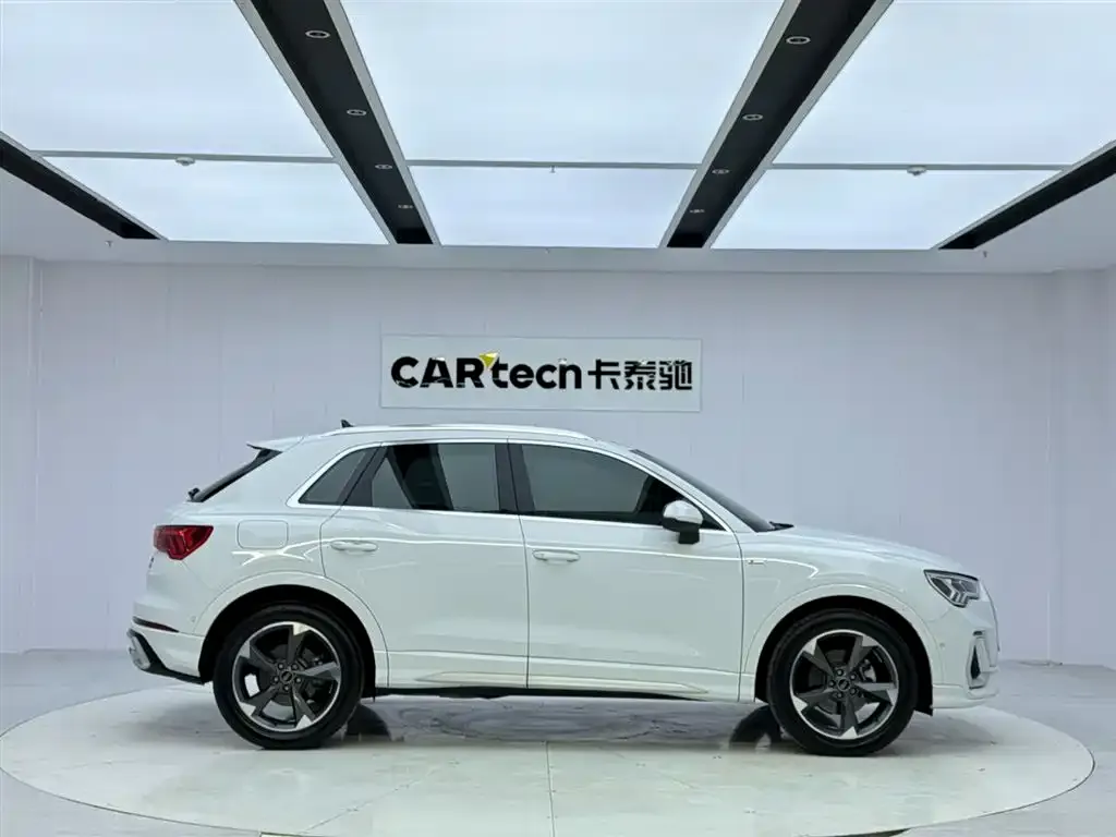 Audi Q3 2023 из CN, фото 6