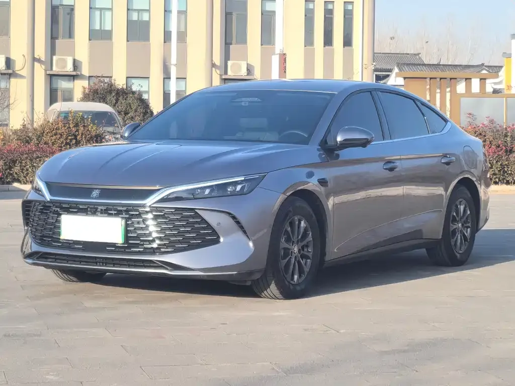 BYD Qin L — фото 1