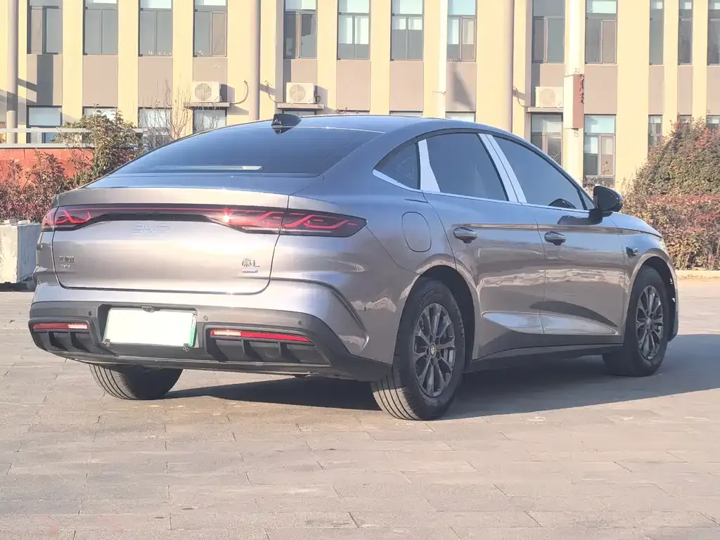 BYD Qin L — фото 2