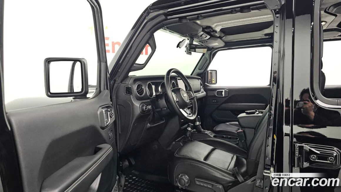 Jeep Wrangler 2021 из KR, фото 9